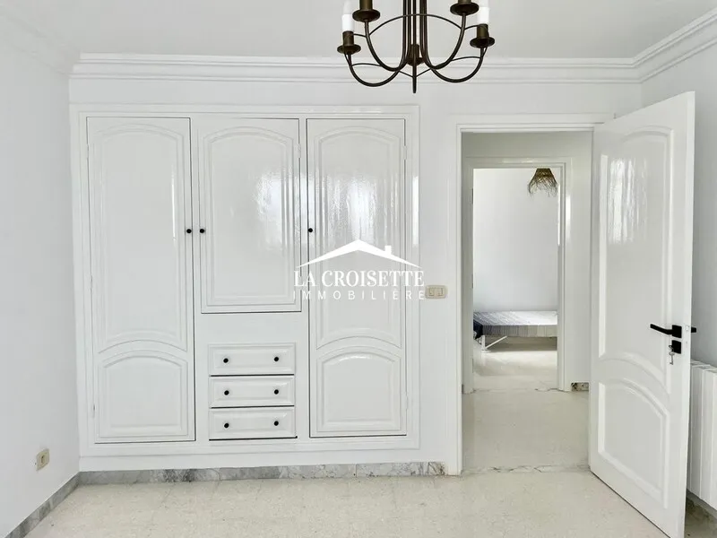 Rez-de-chaussée de villa s3 avec chambre de service et jardin à La Marsa MRCL0270