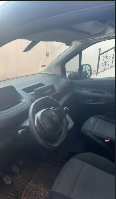 Peugeot partner ( K9 )