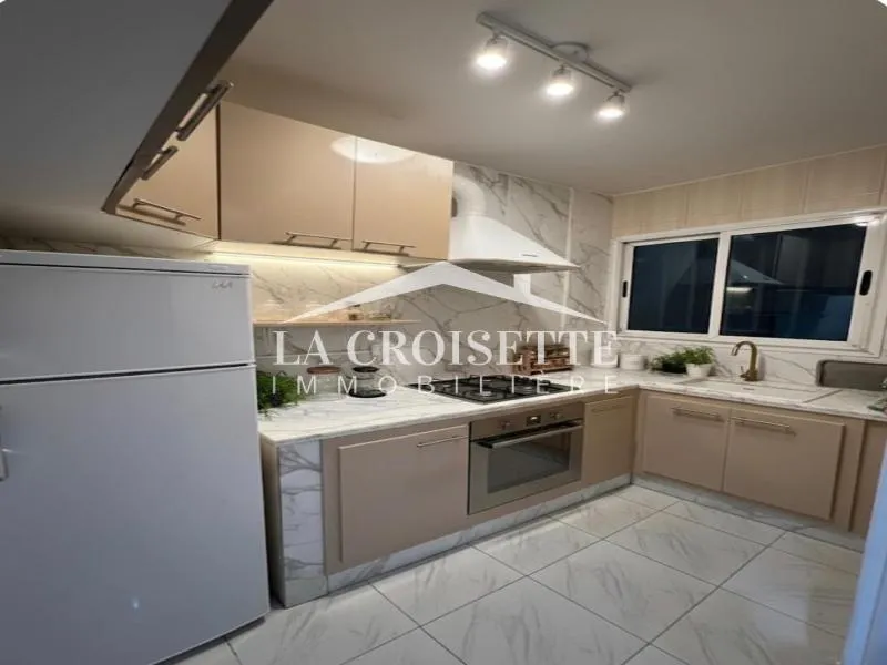 Duplex meublé S+2 avec vue sur mer à La Marsa MDL0745