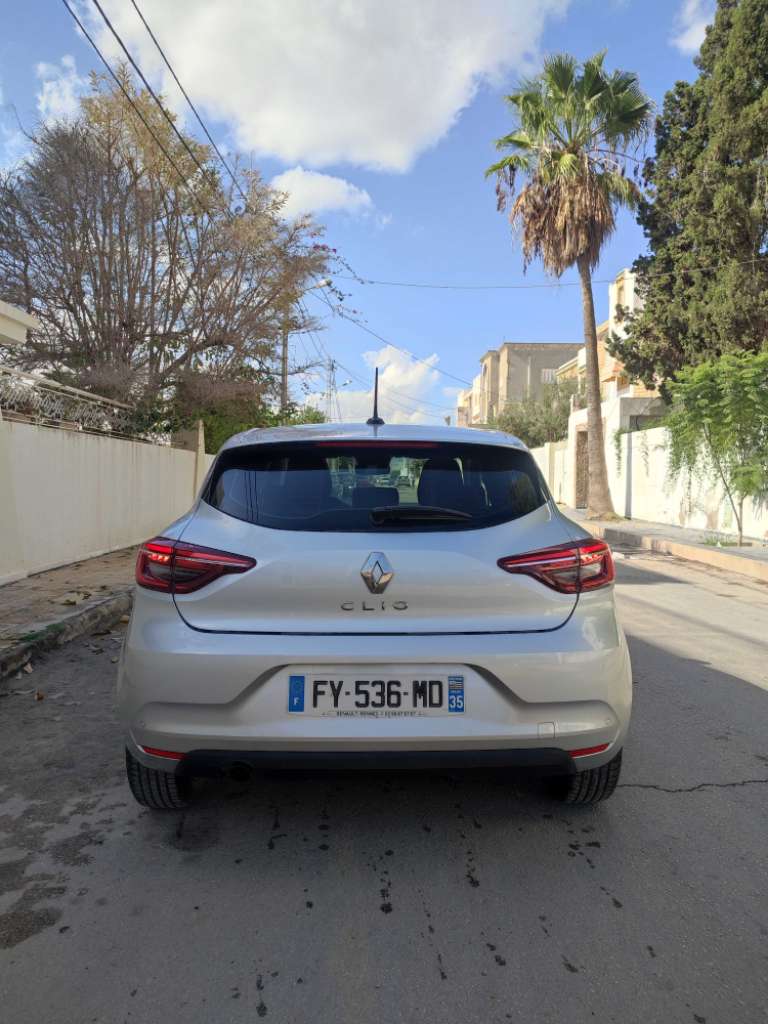RENAULT CLIO 5 LIMITED