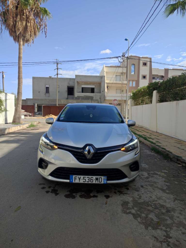 RENAULT CLIO 5 LIMITED