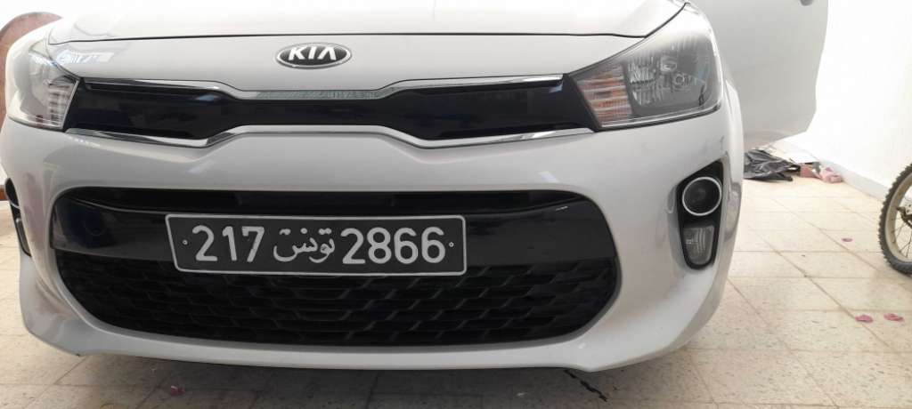 A vendre kia Rio 2020 presque neuf 