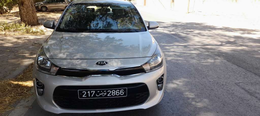 A vendre kia Rio 2020 presque neuf
