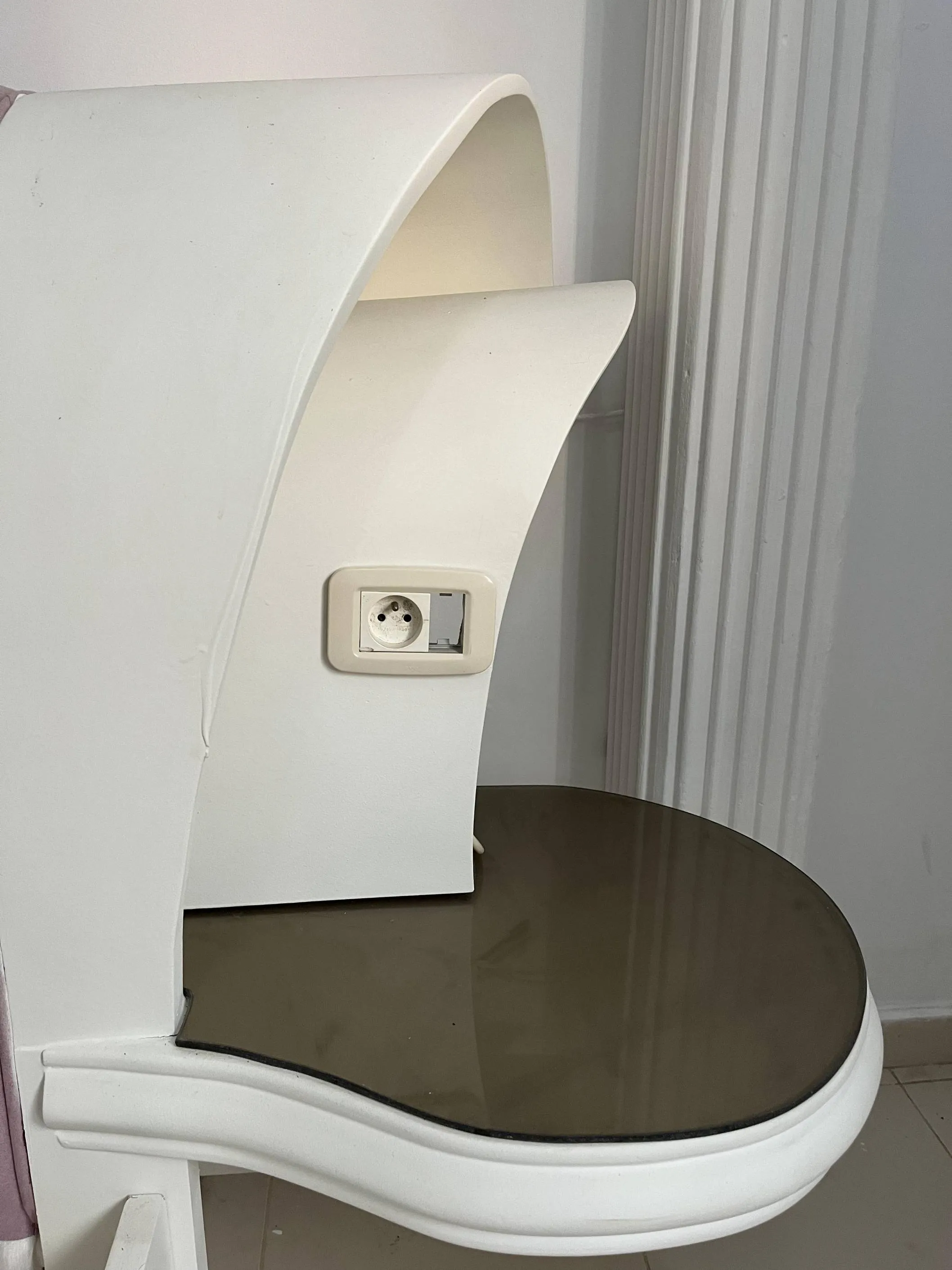 lit/canapé/coiffeuse avec miroir ovale