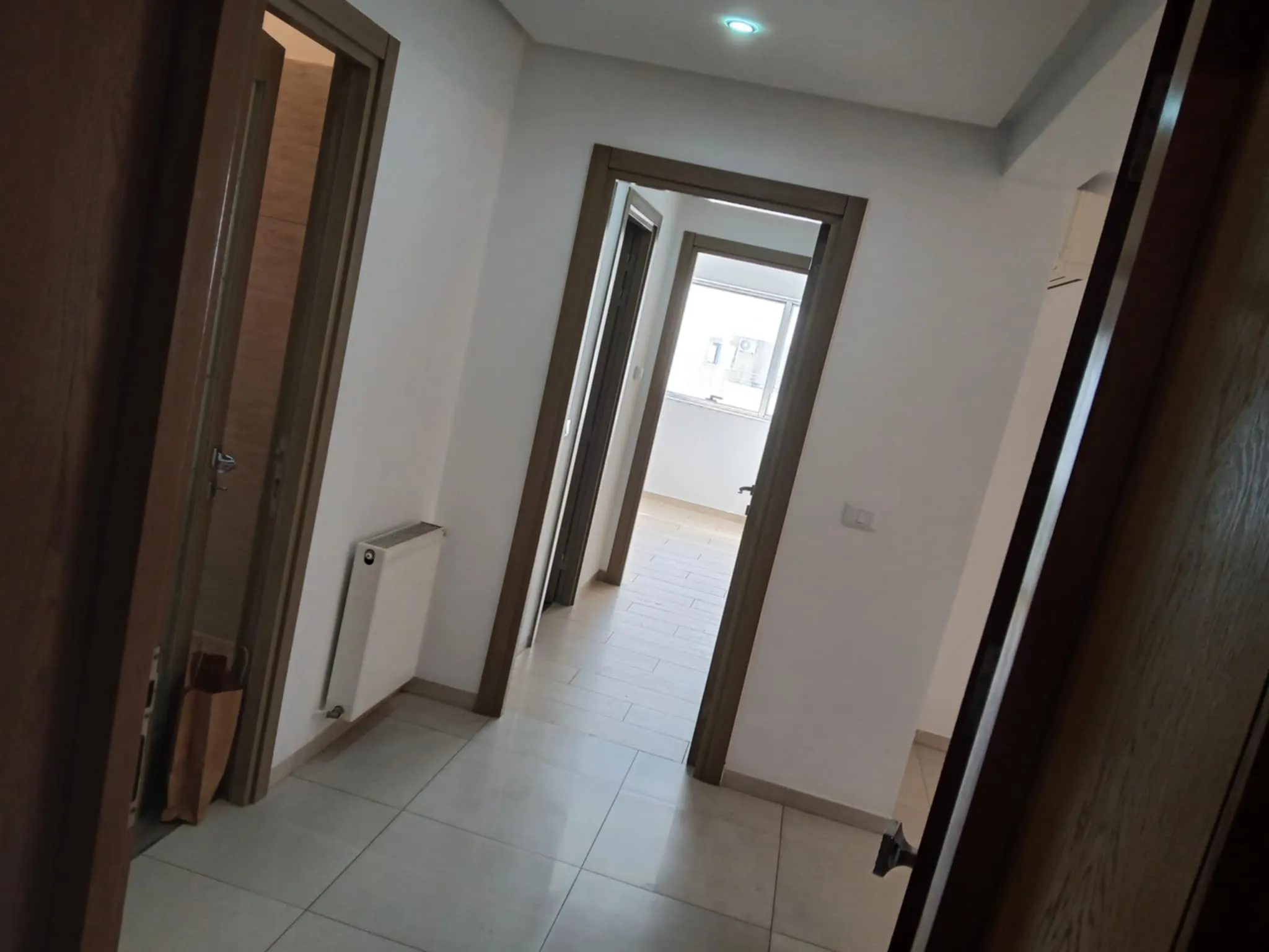 'un appartement s+2 haut standing au 3éme étage 