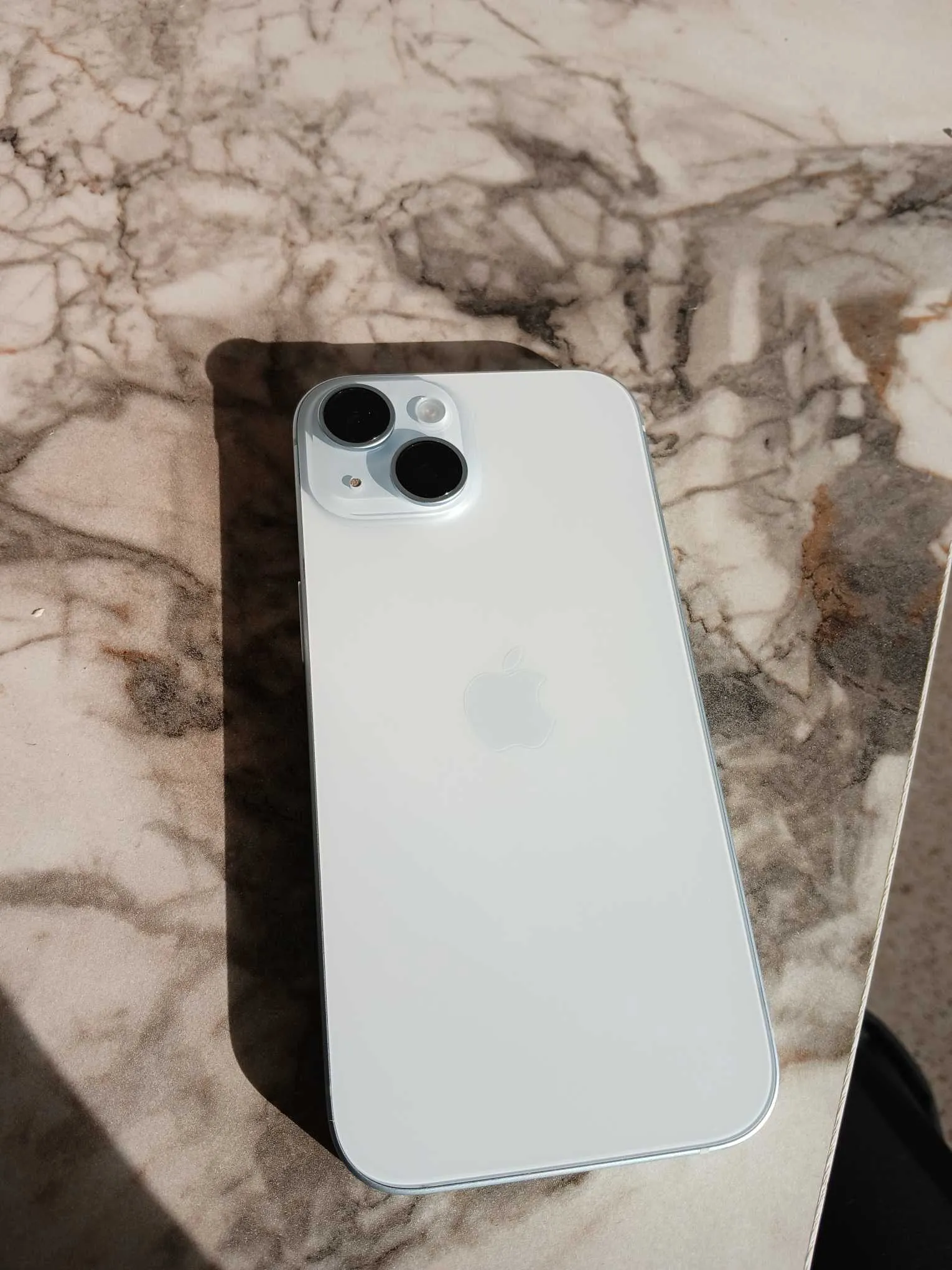 📱 iPhone 15 256 Go – Bon Occasion