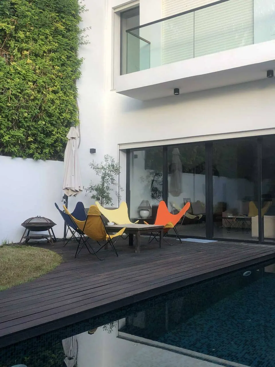 AL Belle villa avec piscine et jardin la soukra