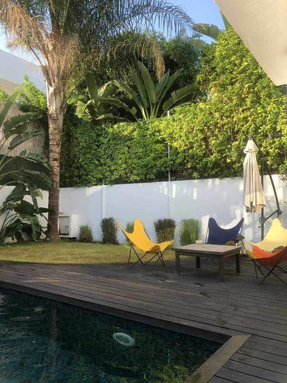 AL Belle villa avec piscine et jardin la soukra