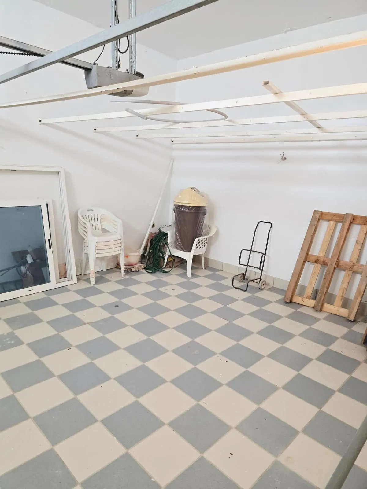 Villa de maitre à 3éme position de plage à Chatt-Mariem