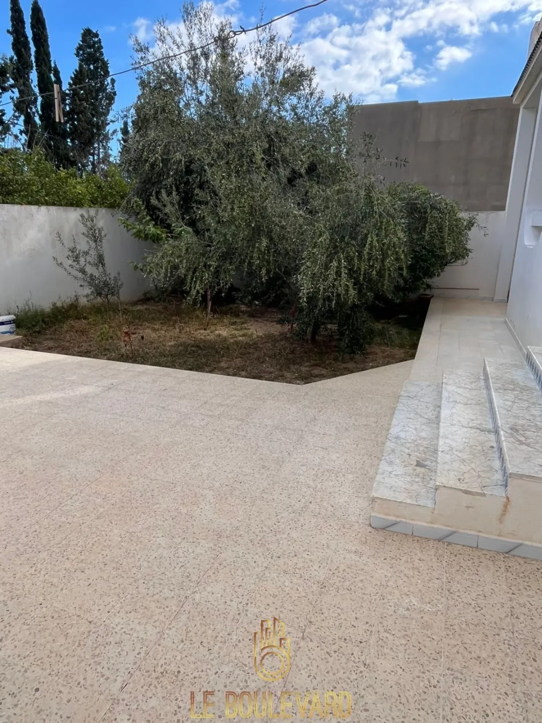 A vendre villa sur deux niveau à Mrezga , Hammamet