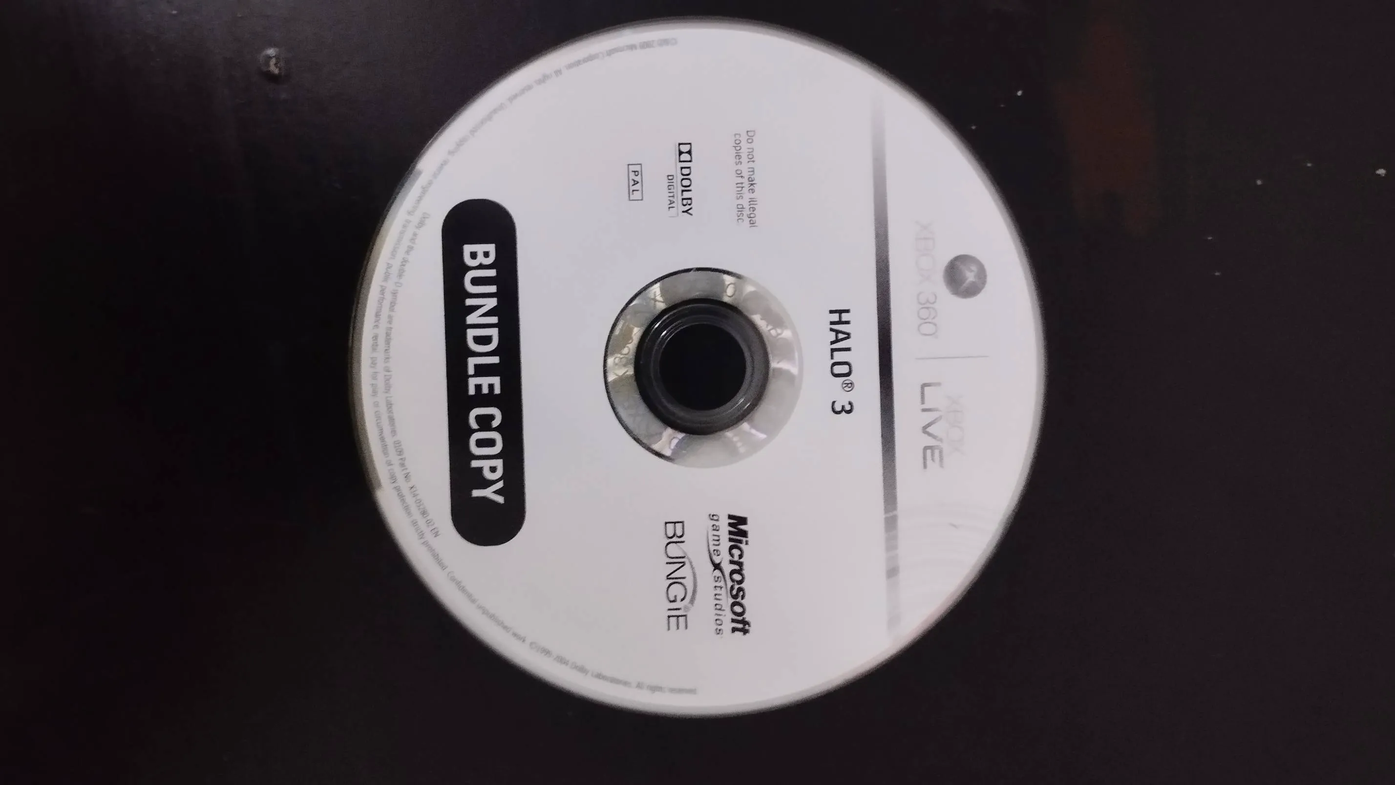 Xbox 360 avec deux manettes 🕹️ et 12 CD jeux vidéo 