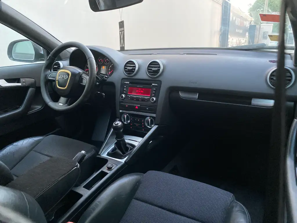Audi A3 SportBack S-line