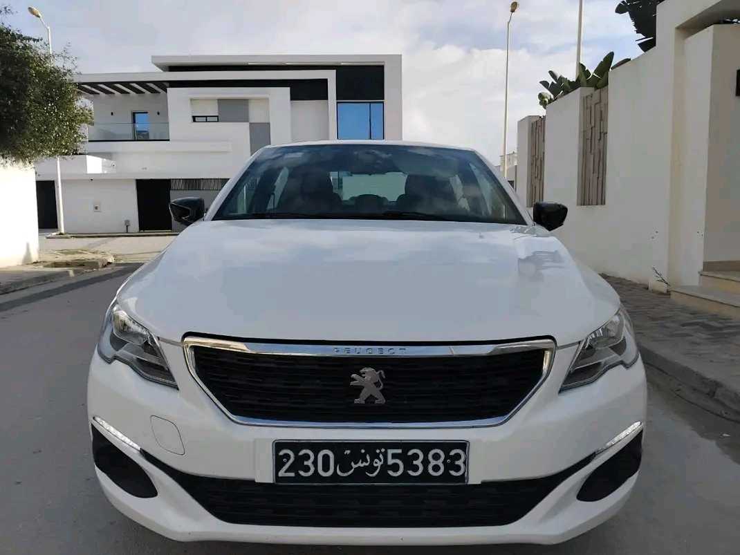PEUGEOT 301 ACCESS PREMIÈRE MAIN