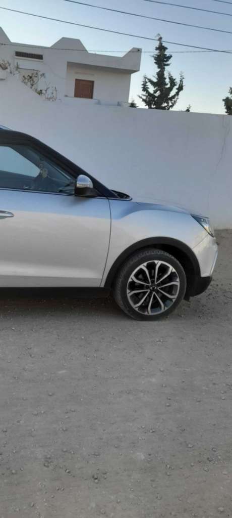 Avendre ou chenge avec peti voiture