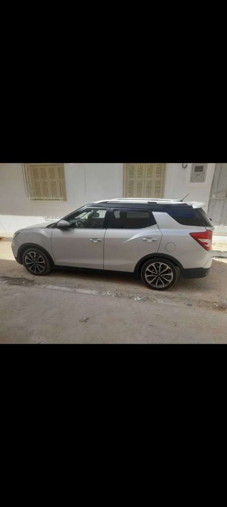 Avendre ou chenge avec peti voiture