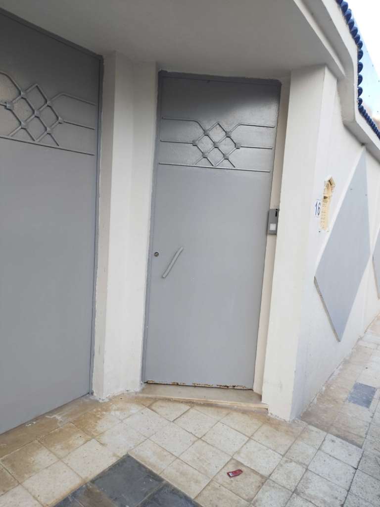 أبواب حديد للبيع