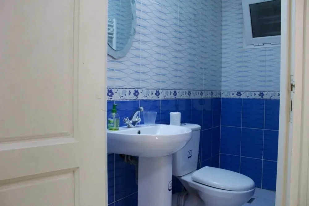 un studio s+1 meublé a louer situé a Bardo prés de stade