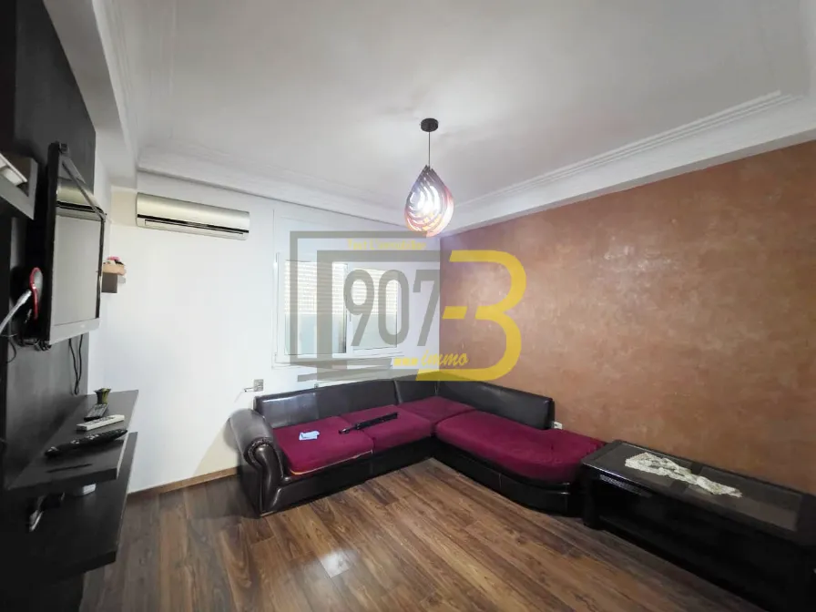 À louer : Un  appartement S+4 vide à cité Ennasr