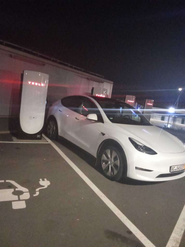 Tesla Model Y SUV Electrique importé 🇩🇪