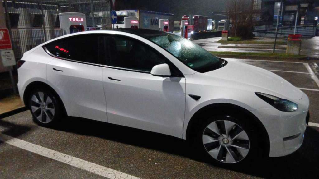 Tesla Model Y SUV Electrique importé 🇩🇪