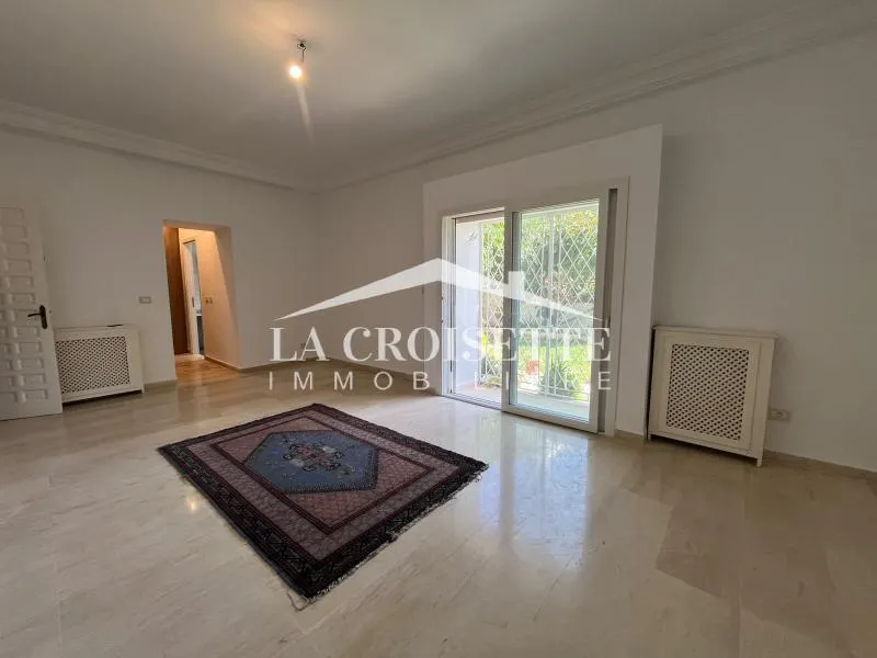 Villa S+4 avec vue sur mer à Carthage MVL0152