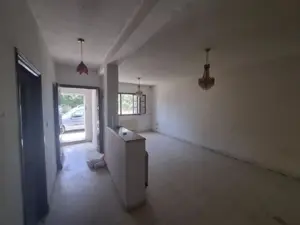 Duplex S+6 sur 3 niveaux Mourouj 5