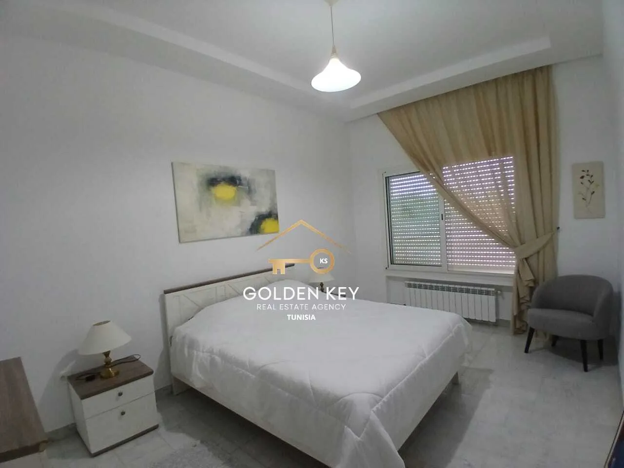  À LOUER – Appartement S+1 Meublé avec Grande Terrasse – Jardins de Carthage