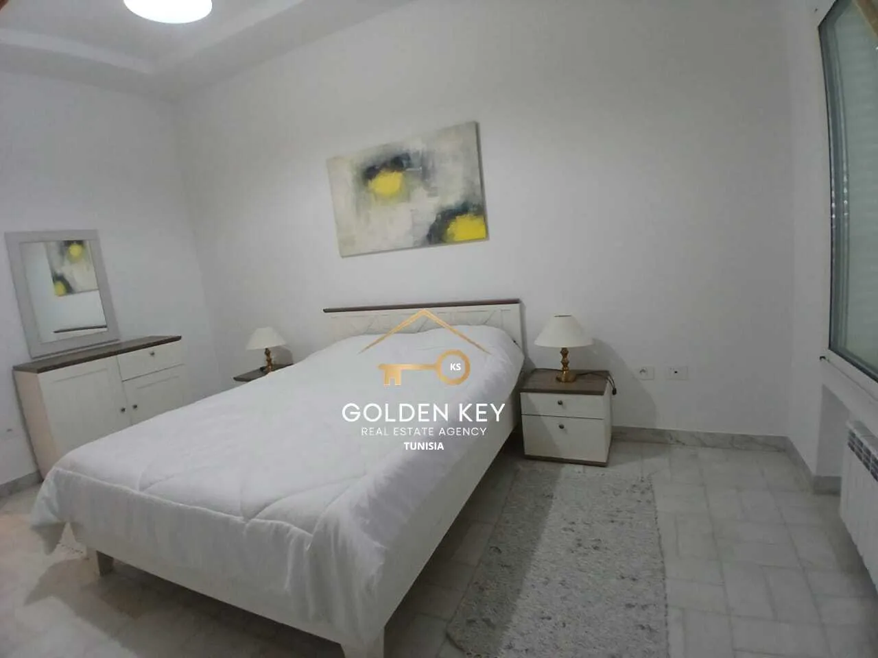  À LOUER – Appartement S+1 Meublé avec Grande Terrasse – Jardins de Carthage