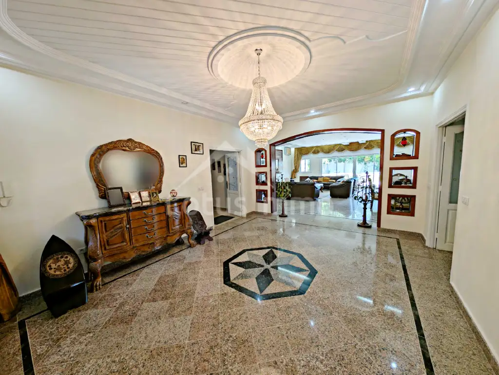 Villa plain-pied à La Soukra 