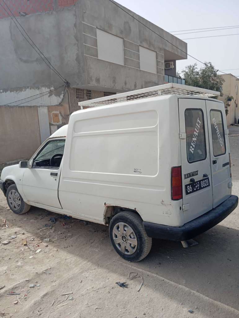 Renoud express mazout mta3 kedma