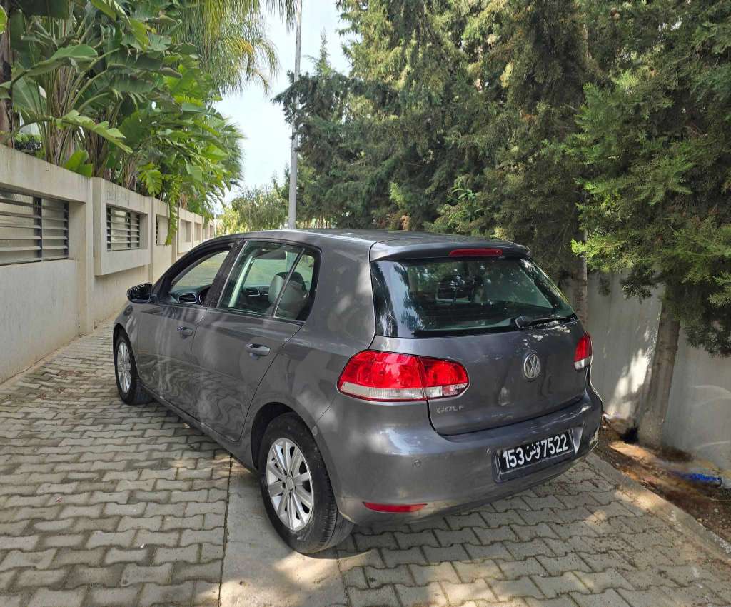 đ©đȘ Volkswagen Golf6 1.4 essence đ©đȘ
On accepte l'échange des voitures 53 100 007