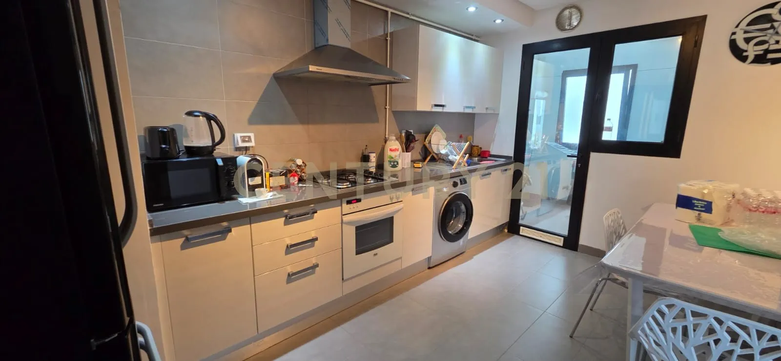 À vendre en exclusivité un appartement S+2 à Cité El Mahrsi 2 Nabeul