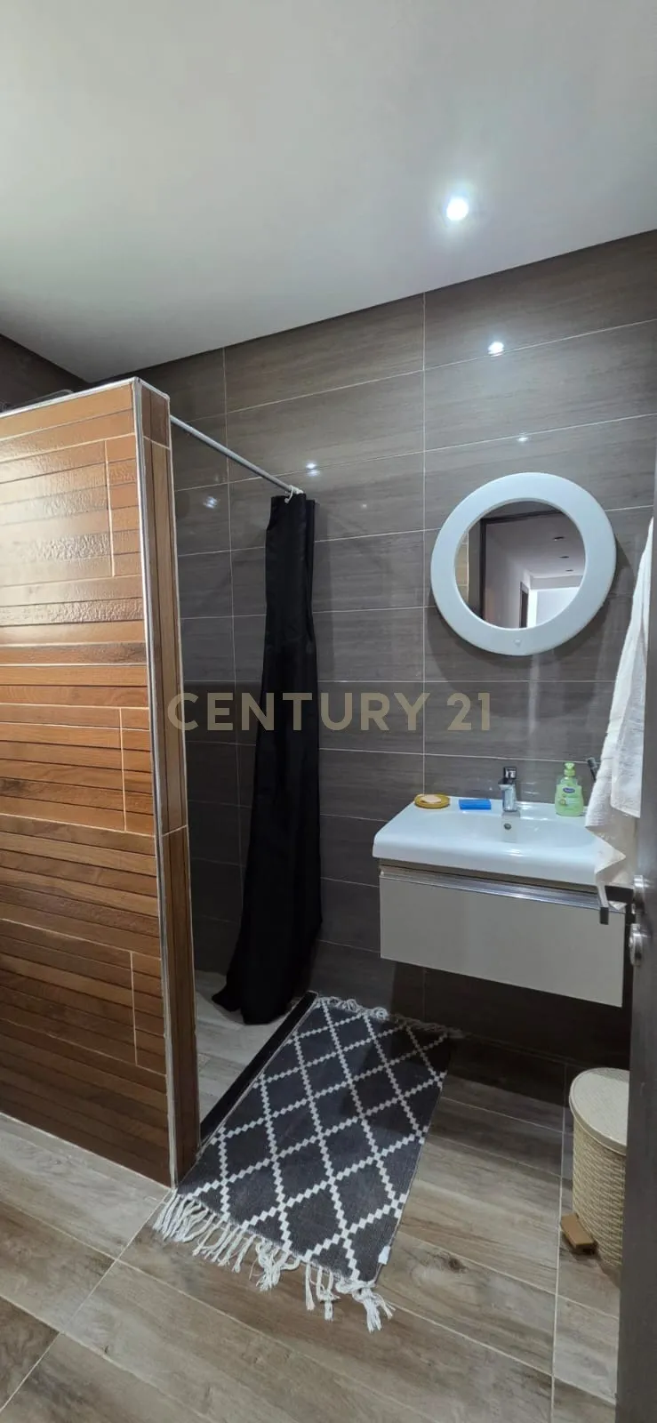 À vendre en exclusivité un appartement S+2 à Cité El Mahrsi 2 Nabeul