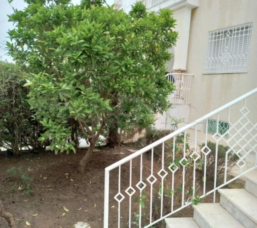 Location S3 vide à Ennasr 2