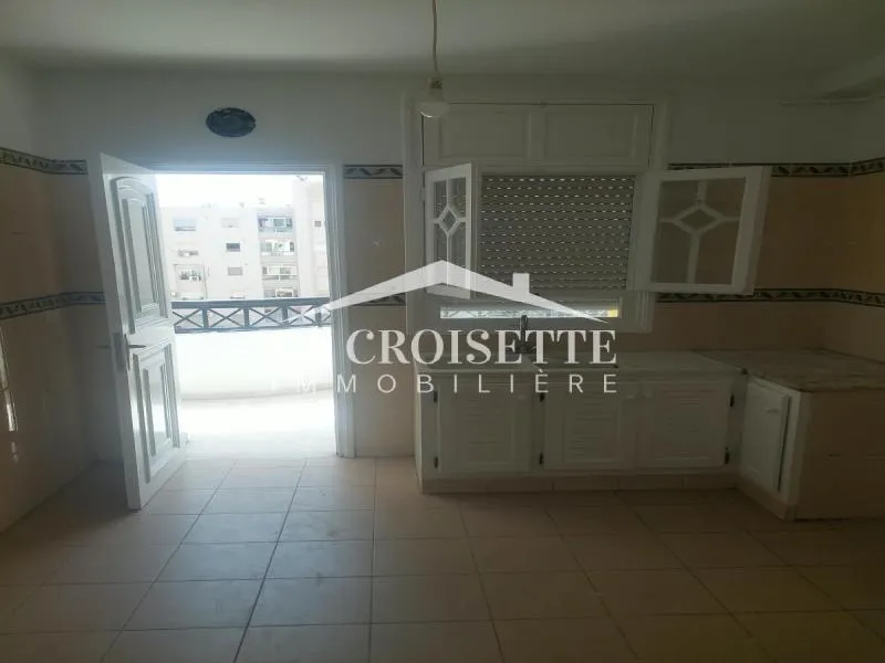 Appartement S+4 à Ain Zaghouan Nord MAL2390