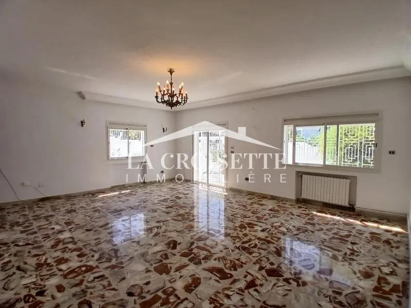 Rez-de-chaussée de villa S+3 à La Marsa MRCL0355
