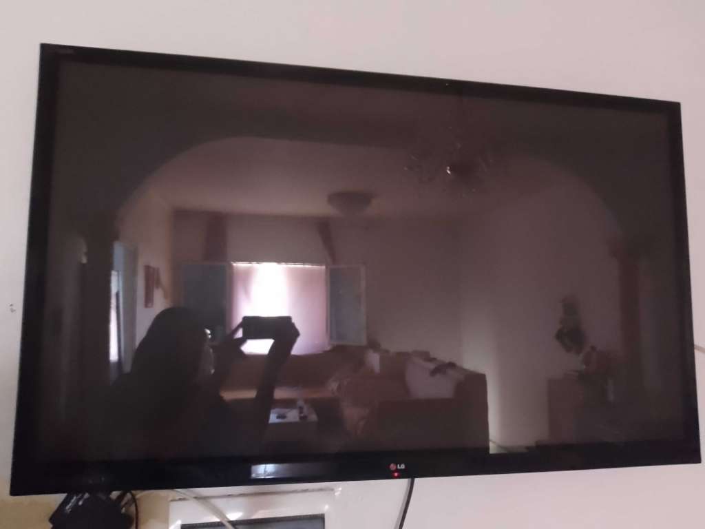 TV géant LG 