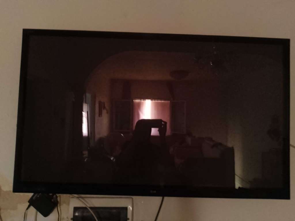 TV géant LG 