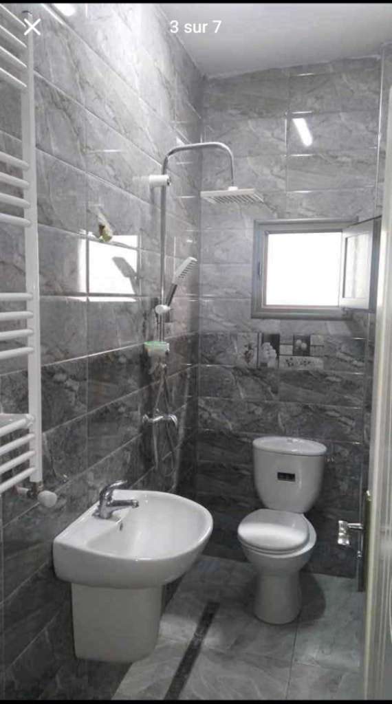 Maison a vendre à Ariana/ deux etages R +1