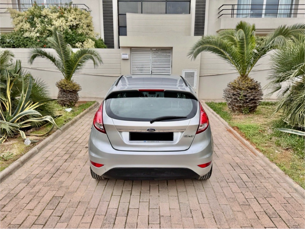 FORD FIESTA Titanium 2