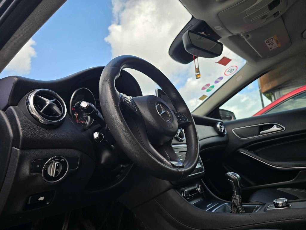 Mercedes GLA180 Diesel serie 234 🚘
          🔁 on accepte l échange des voitures
       