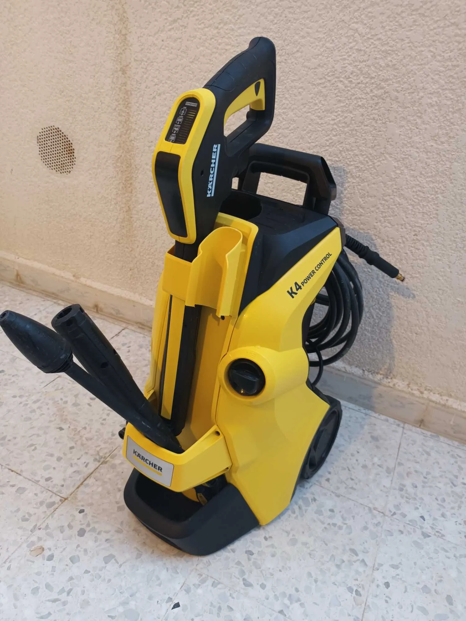 Nettoyeur haute pression Kärcher K4 Power Control.