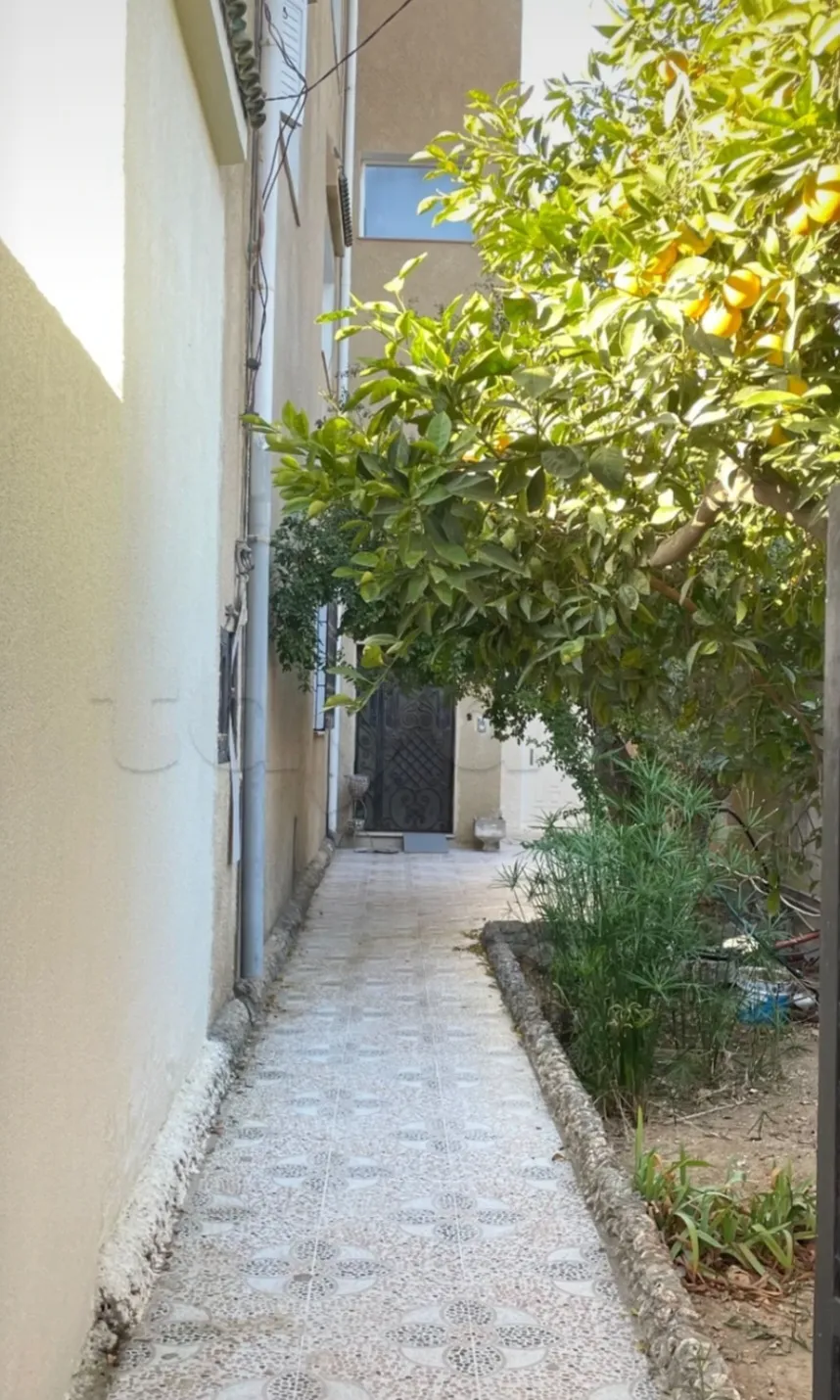 Location S0 vide Ă El Menzah 5