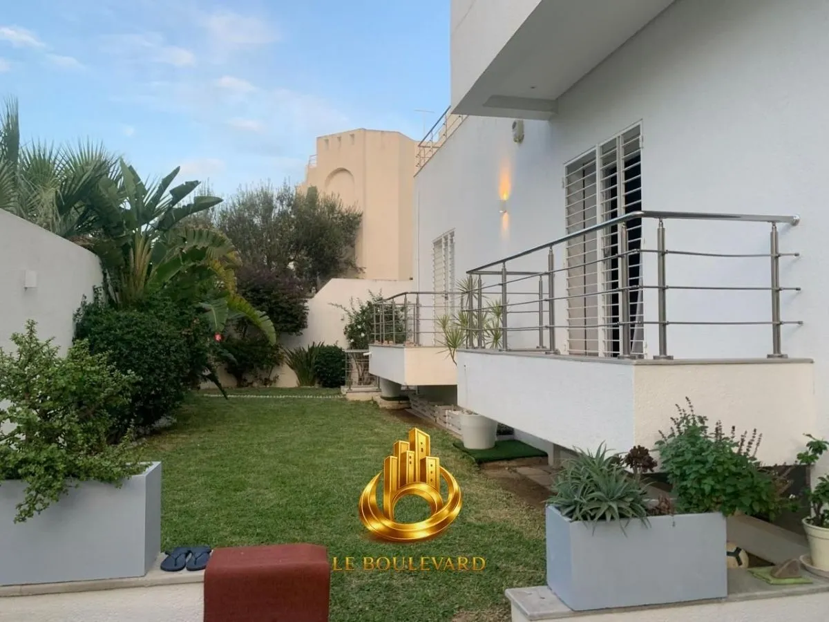 A Vendre Villa R+2 Haut Standing à Sidi Mahersi, Nabeul