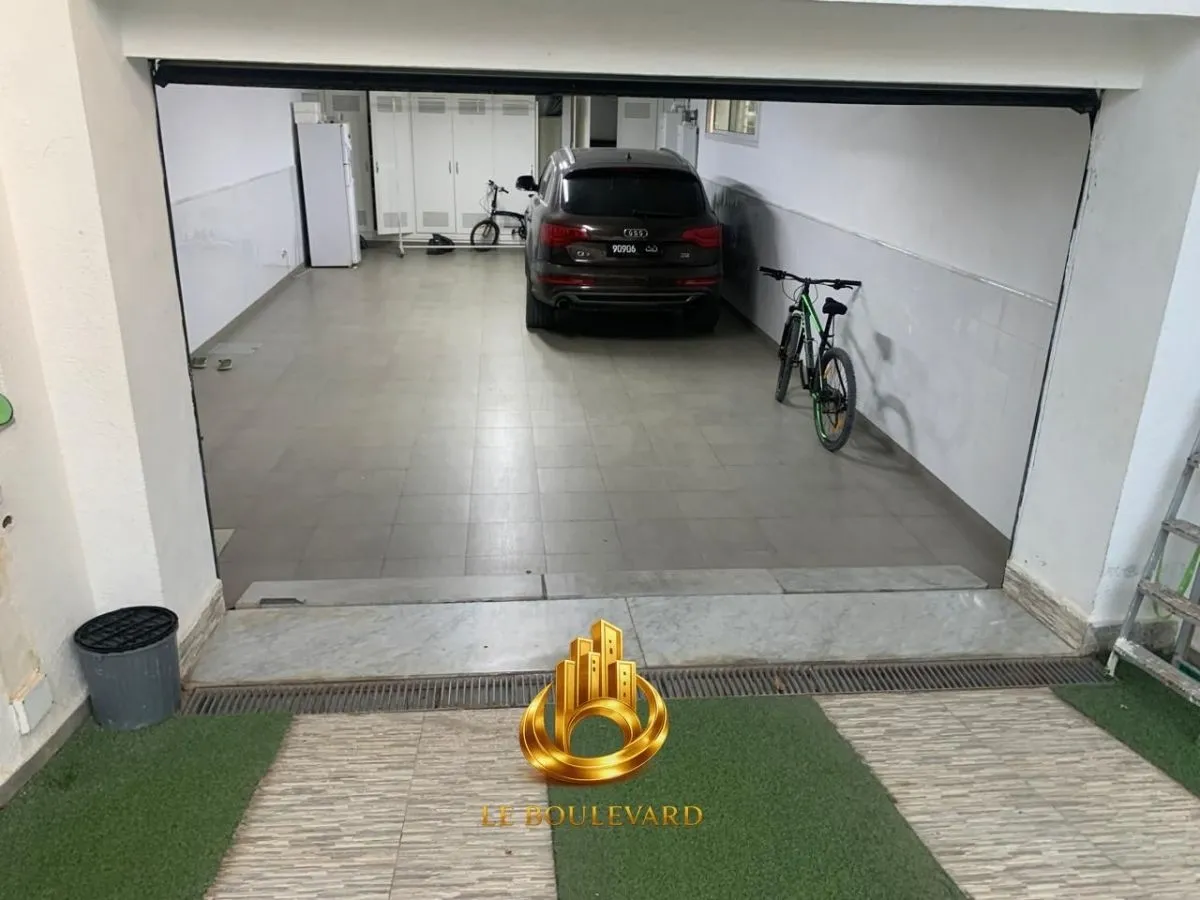 A Vendre Villa R+2 Haut Standing à Sidi Mahersi, Nabeul