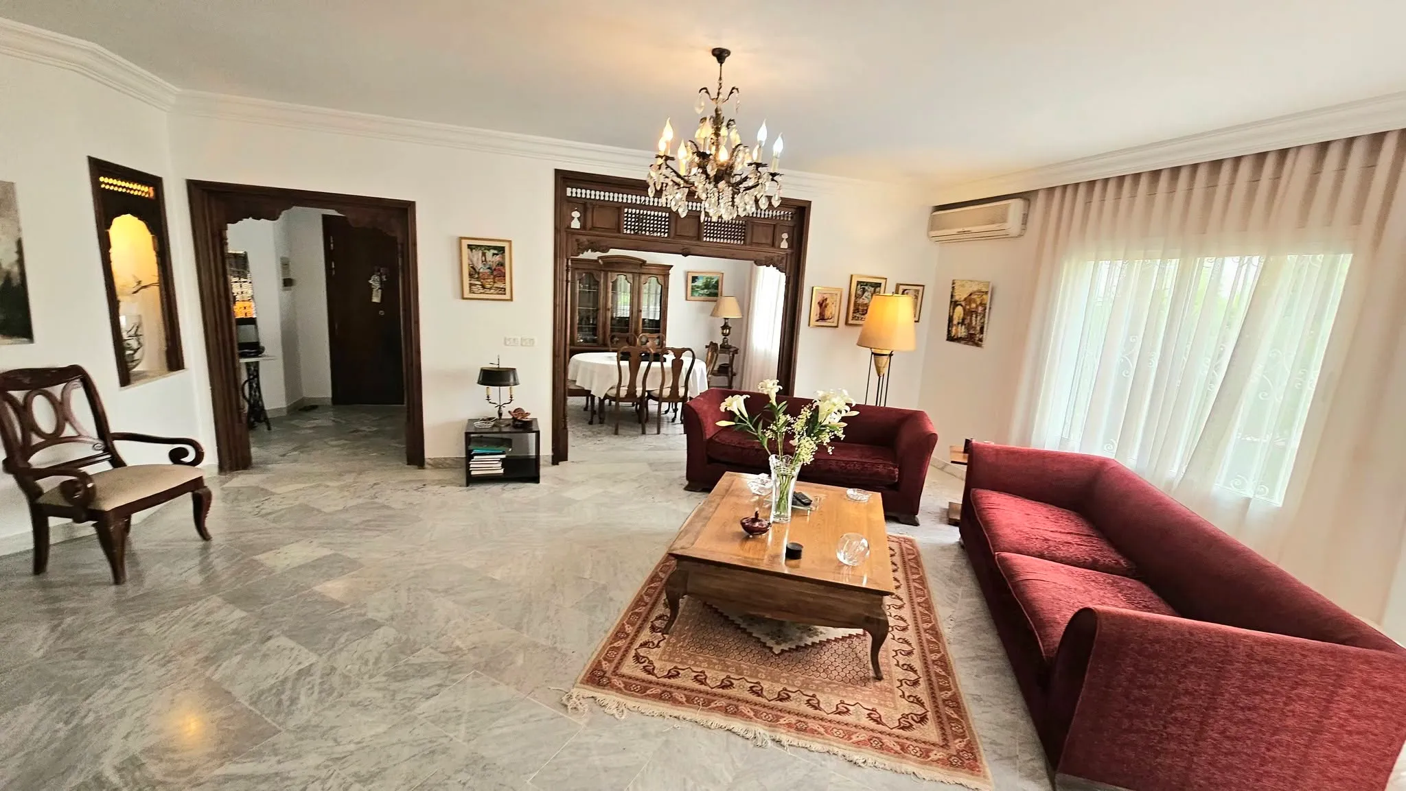 Appartement luxueusement meublé