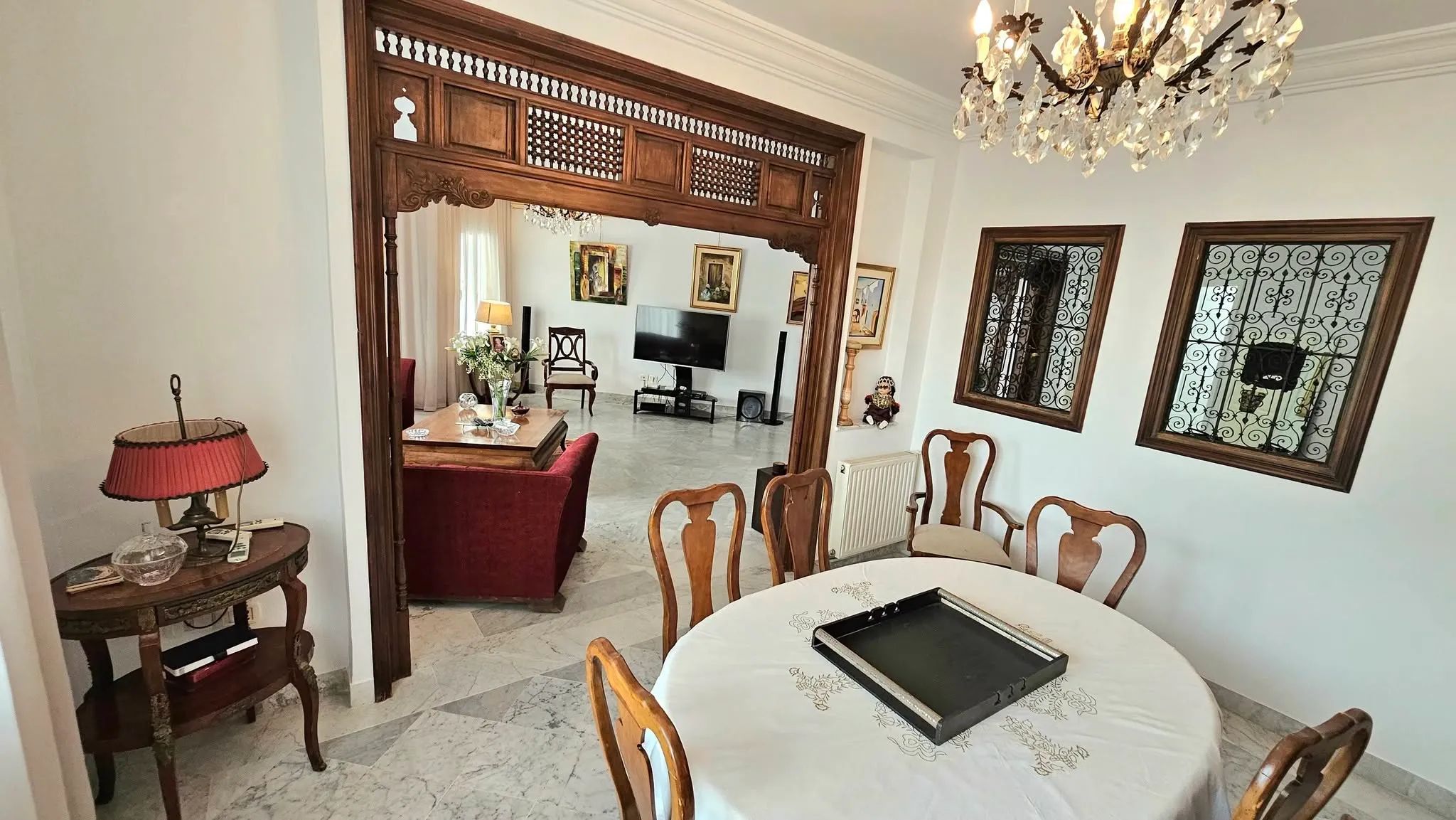 Appartement luxueusement meublé