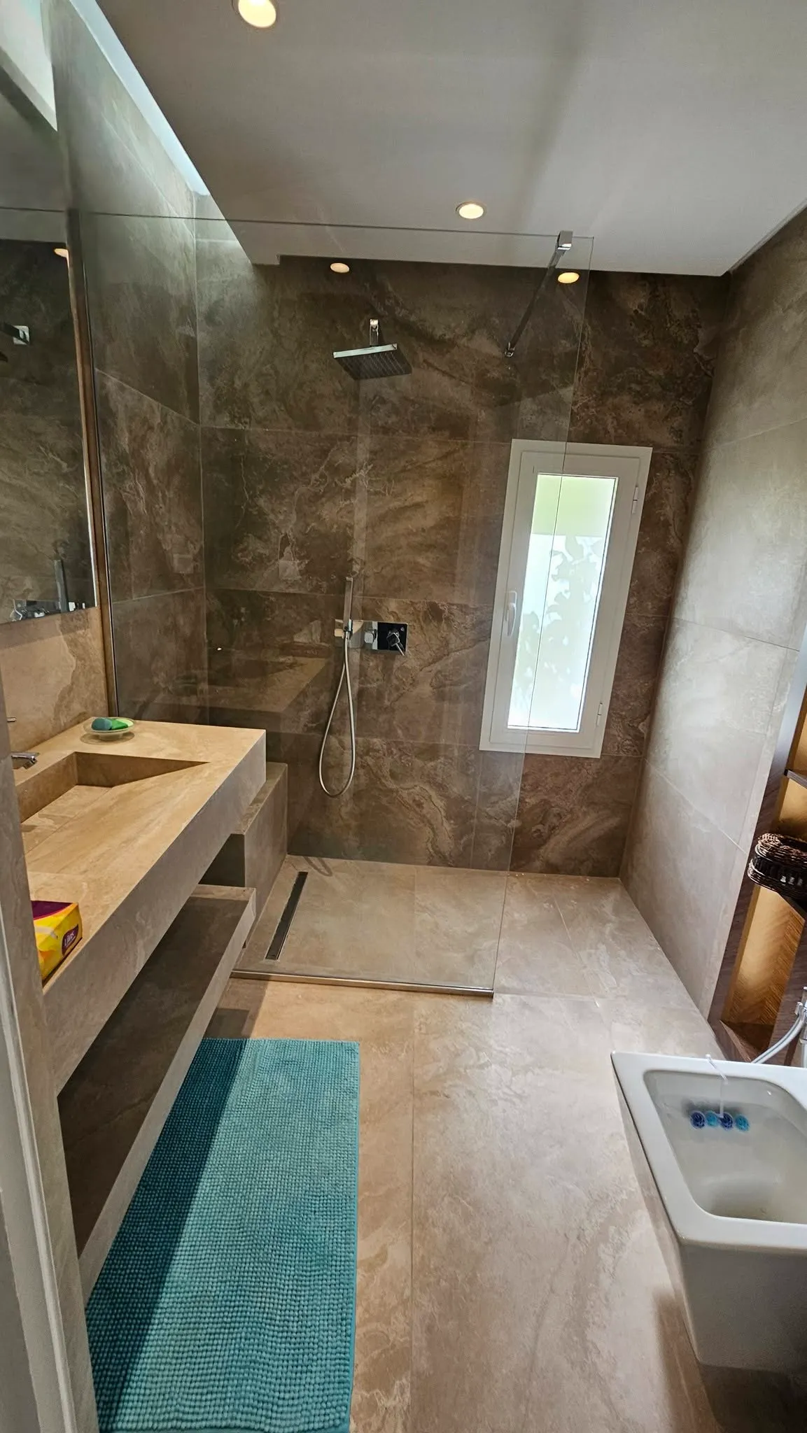 Appartement luxueusement meublé