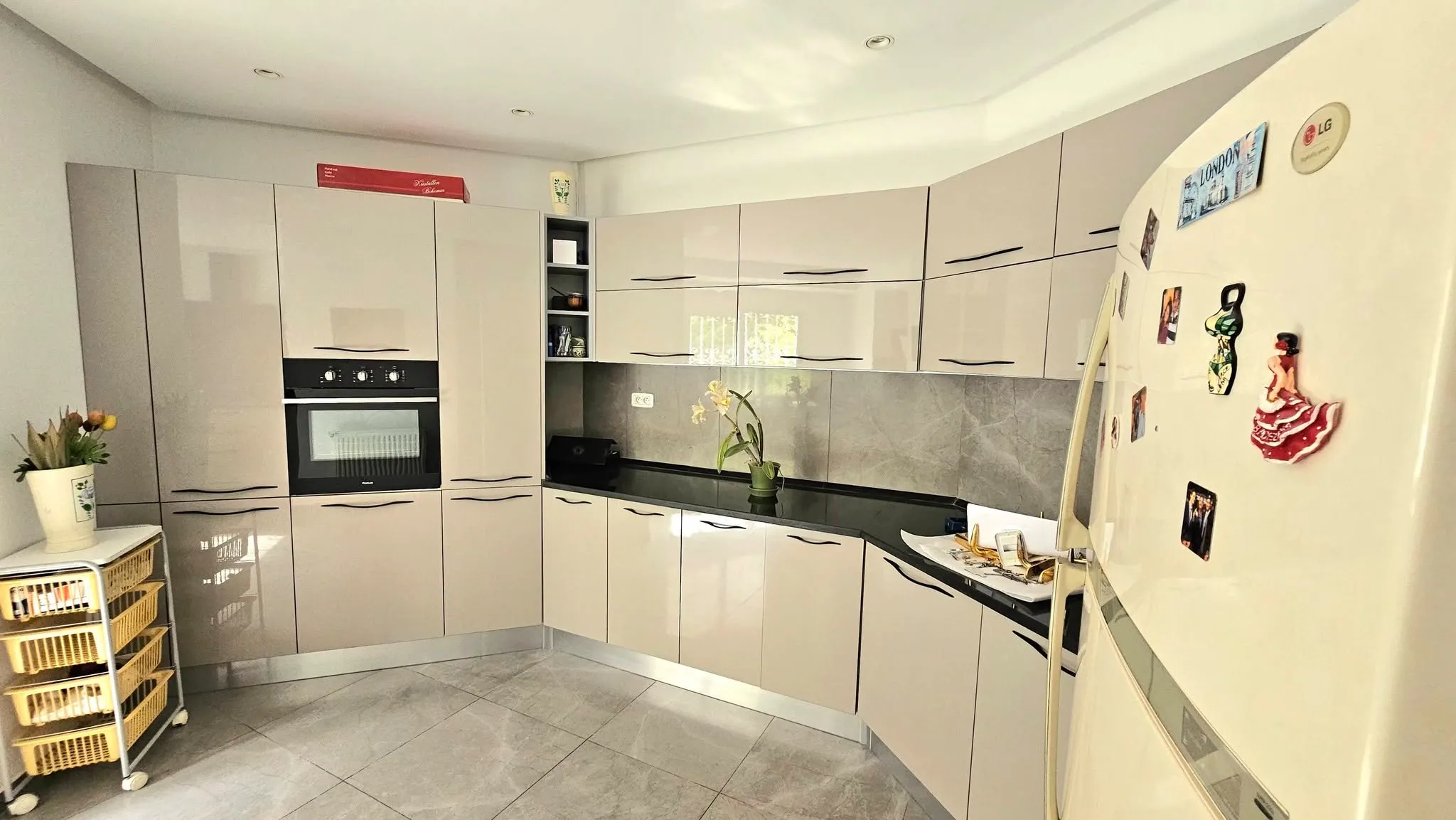 Appartement luxueusement meublé