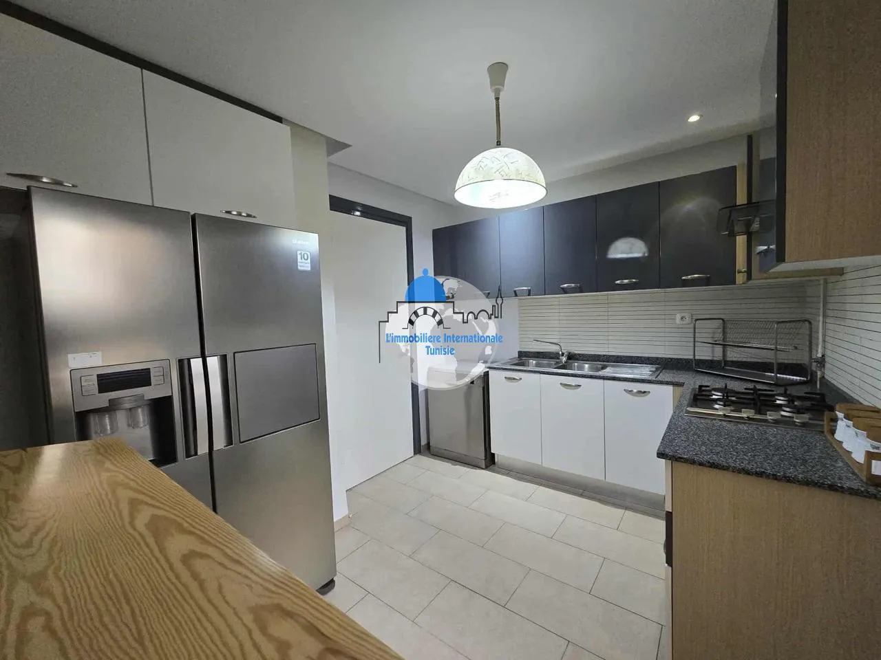 Appartement S+3 meublé à louer à Farhat Hached